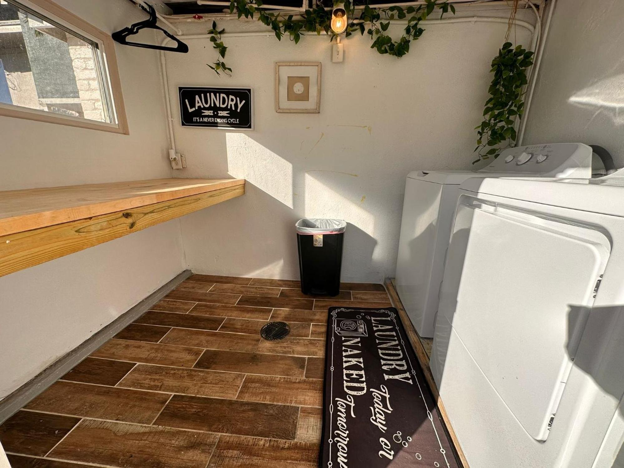 2Q Beds Studio Apt With Shared Pool 01 Clearwater Eksteriør bilde